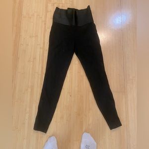 Bebe xs form fitting leggings